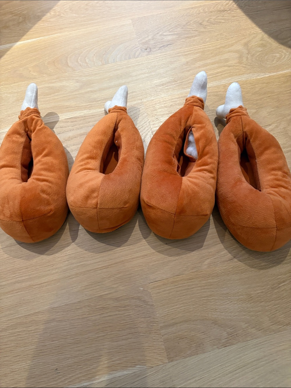 Indoor turkey slippers ( pack of 2 pairs of slippers )